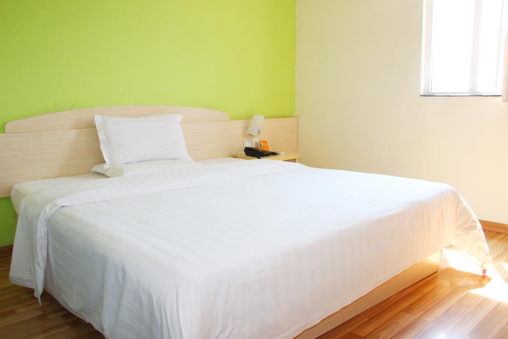 7Days Inn Guangzhou New Tianhe Park Exterior photo