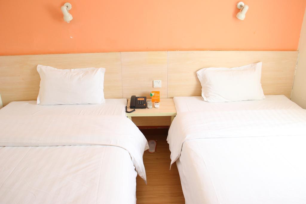 7Days Inn Guangzhou New Tianhe Park Room photo