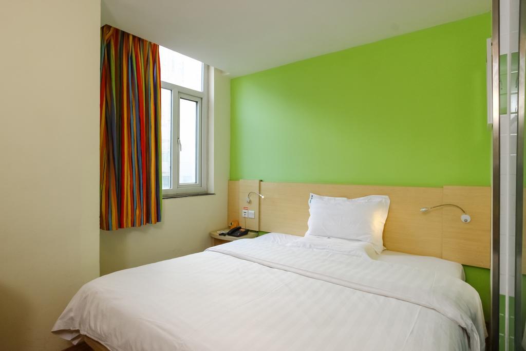 7Days Inn Guangzhou New Tianhe Park Exterior photo