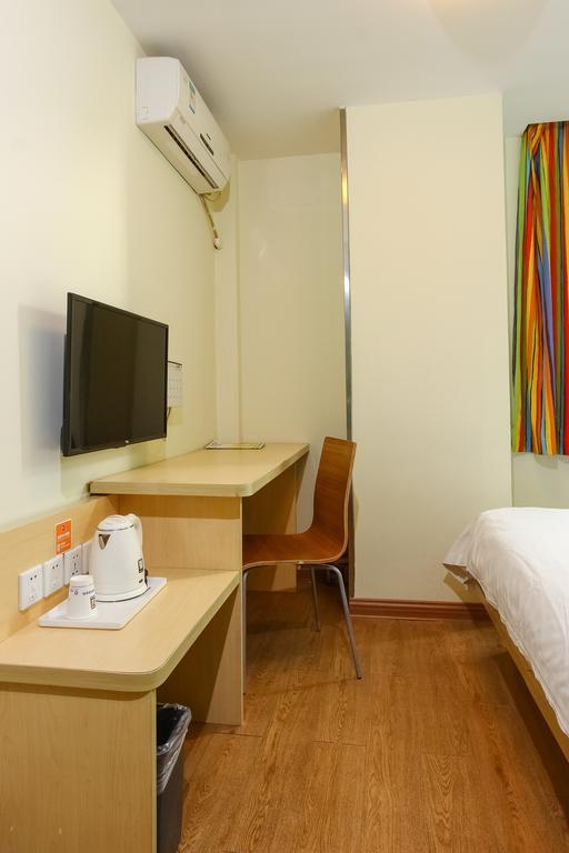 7Days Inn Guangzhou New Tianhe Park Exterior photo