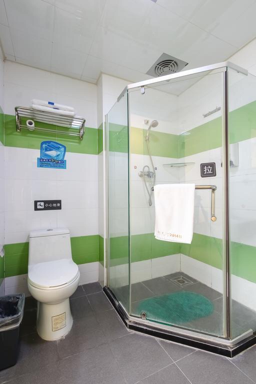7Days Inn Guangzhou New Tianhe Park Exterior photo