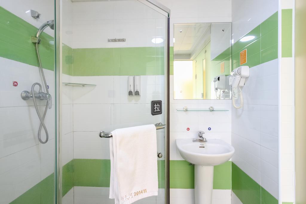 7Days Inn Guangzhou New Tianhe Park Exterior photo
